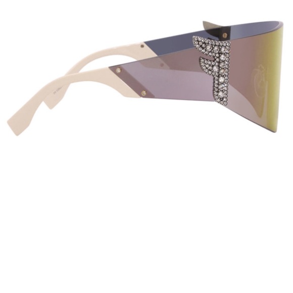 FENDI AVIATOR SUNGLASSES… PERFECT CONDITION…RHINESTONE FF SIDES - Picture 6 of 16